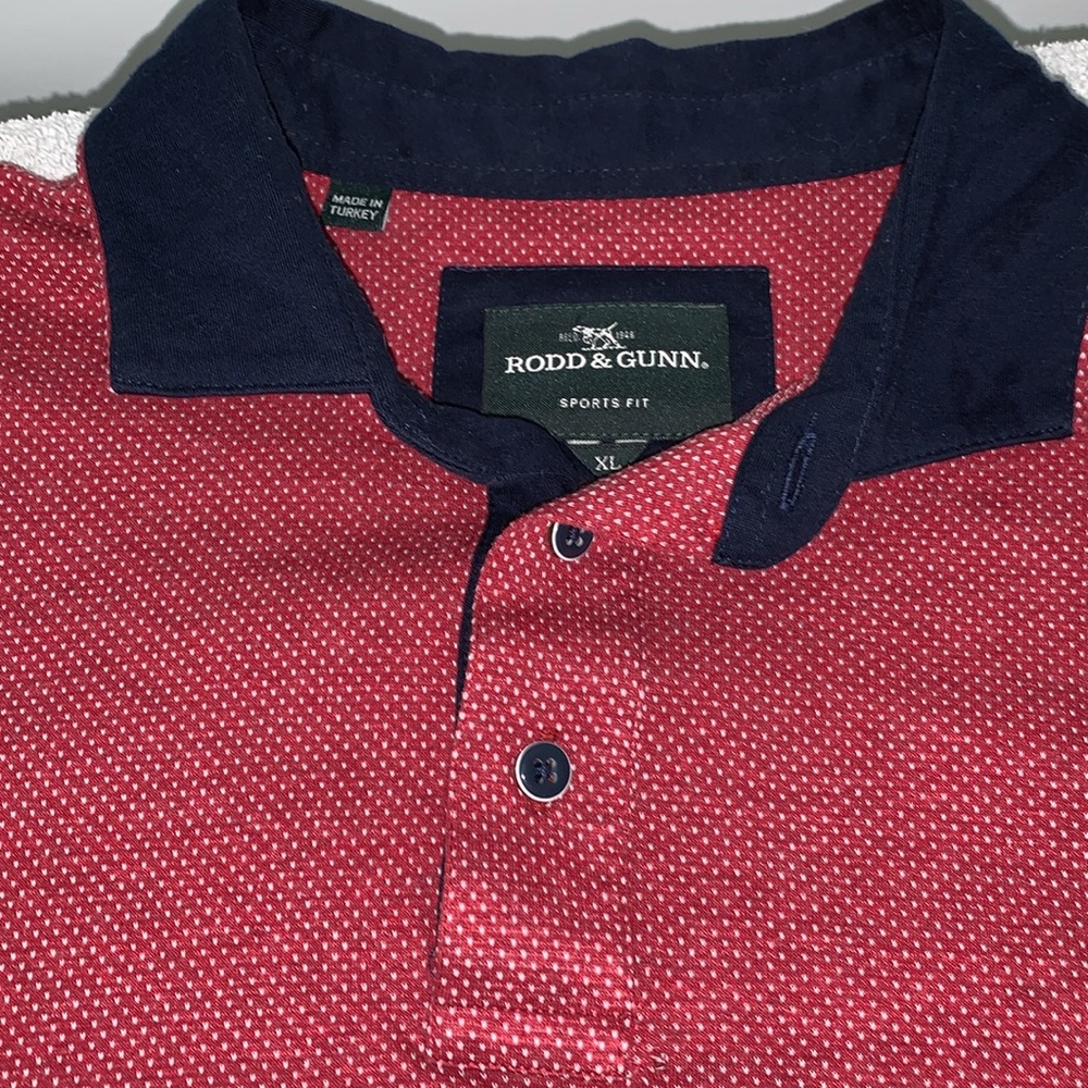 Rodd and Gunn Mens XL Polo Shirt in Red. Good used condition.